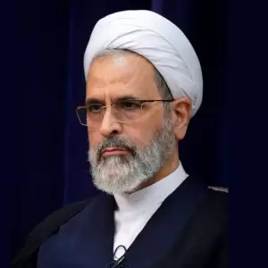 Régimen de Irán nombró al ayatollah Alireza Arafi para interinar consejo tras muerte de Khamenei