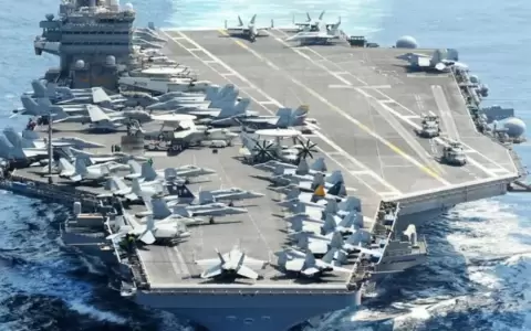 Cuatro m�siles iran�es alcanzaron el portaaviones Abraham Lincoln, seg�n agencia iran�.