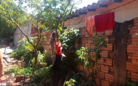 Mujer muere electrocutada mientras extend�a la ropa en Capiat�.