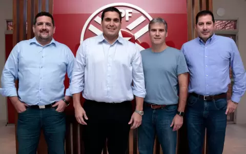 "Javier D�az de Vivar no representa a Olimpia"
