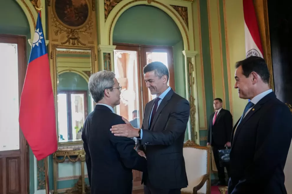 Peña recibió las cartas credenciales del nuevo embajador de Taiwán.