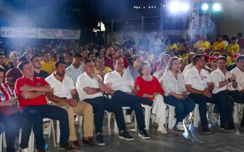 Acto pol�tico de Arnaldo Samaniego.