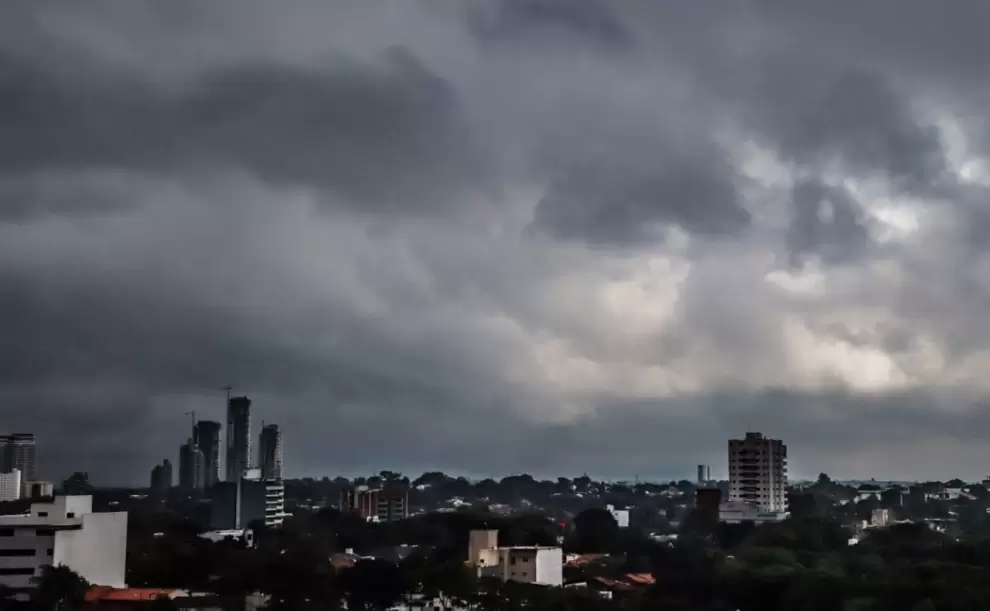 Se anuncia lluvias intensas y tormentas.