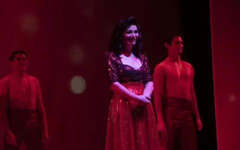 Puesta en escena de "Odelir�".