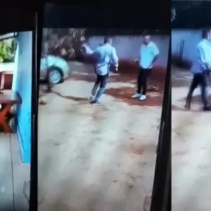 Video: Intendente de Laurel agrede con un l�tigo a un comunicador