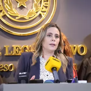 A un voto de resolverse la acci�n de inconstitucionalidad presentada por Kattya Gonz�lez