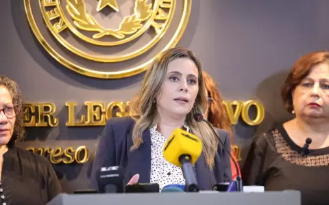Kattya Gonz�lez, ex senadora.