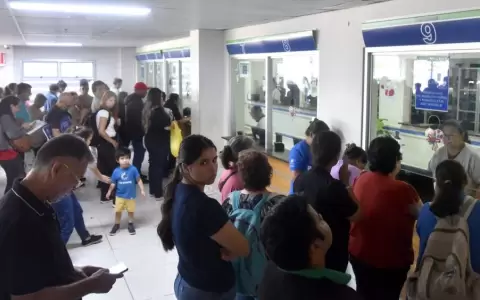 Atenci�n m�dica en el Hospital de Caaguaz�.