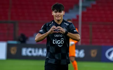 Olimpia se estrena con una goleada ante Sporting Cristal