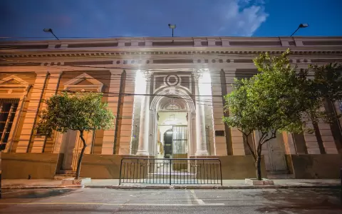 Scuola Italiana Dante Alighieri.