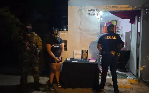 SENAD desmantela punto de venta de drogas camuflado como peluquer�a en Fernando de la Mora.