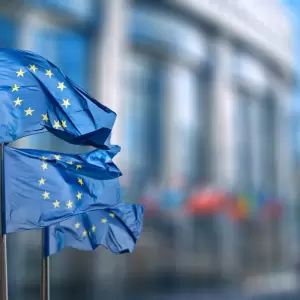 Unión Europea reúne a los Veintisiete el jueves para coordinar una posible liberación de reservas de petróleo