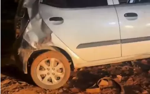 Veh�culo del conductor de Bolt qued� fuertemente da�ado tras el vuelco.