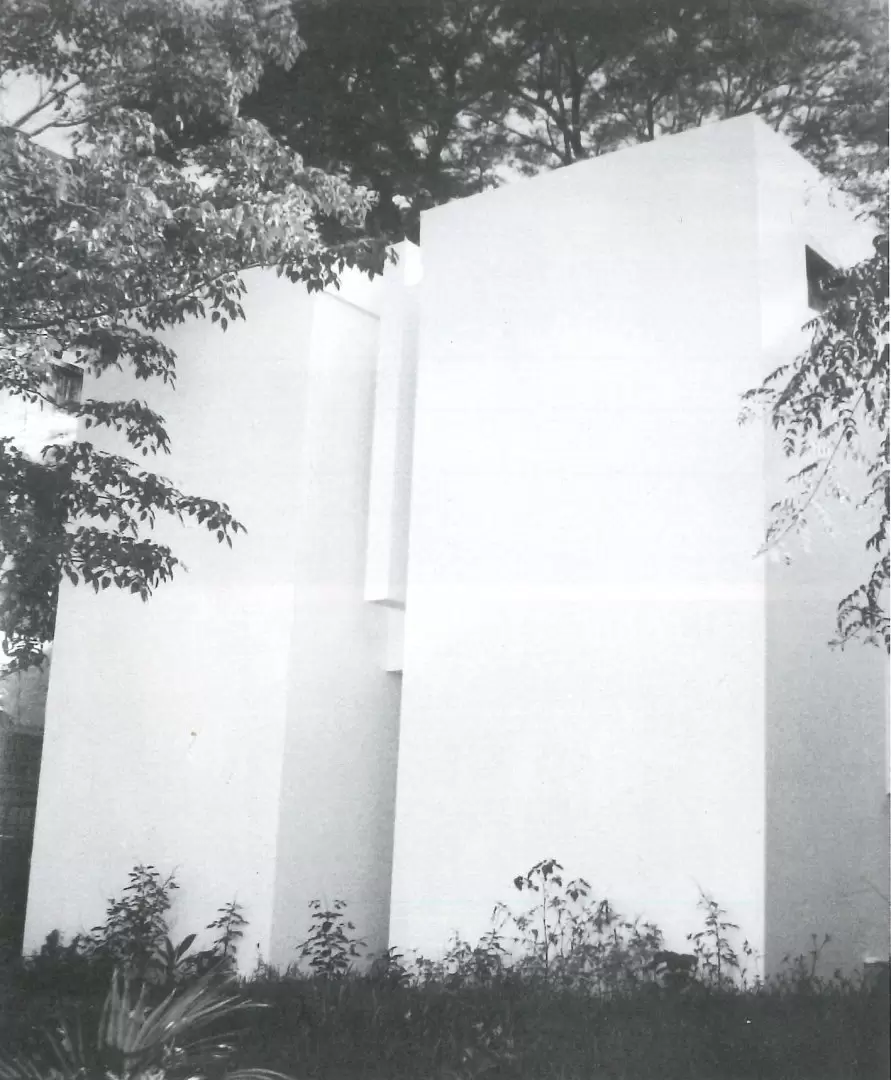 Vivienda Ruiz Nestosa, Asunci�n, 1974. Fuente: Colombino. Resumen de Arquitectura. Cortes�a