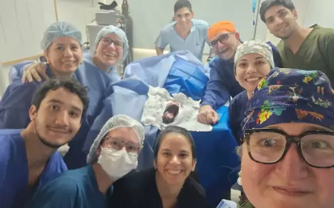 La cirug�a se realiz� ayer, viernes 13 de marzo, fue calificada como un �xito total por el equipo m�dico.