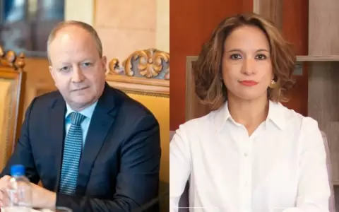 Carlos Fern�ndez Valdovinos y Lea Gim�nez.