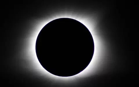 Eclipse solar total.