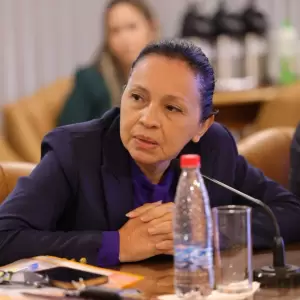 "¡Ladrones!" y "Miserables": feroz cruce entre legisladores por viviendas oficiales