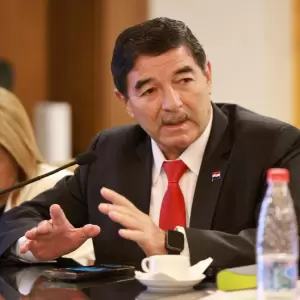 Sobrina de Carlos N��ez Ag�ero cobra G. 33 millones de salario en embajada en Reino Unido