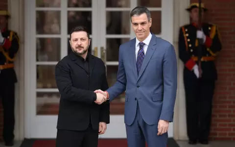 El presidente del Gobierno, Pedro S�nchez, recibe al presidente de Ucrania, Volod�mir Zelenski, en La Moncloa, a 18 de marzo de 2026, en Madrid,Espa�a