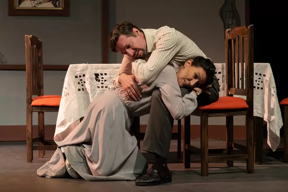 Puesta en escena de "Largo viaje de un d�a hacia la noche"-
