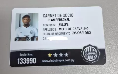Felipe Melo recibi� su carnet de socio olimpista