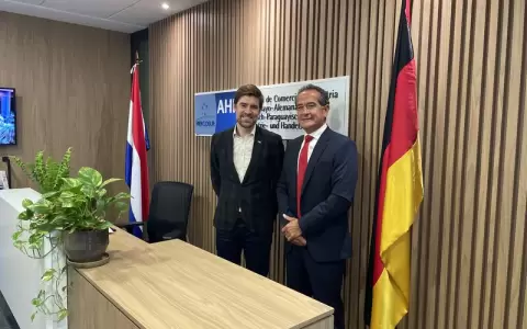 Vice embajador alem�n en el pa�s, J�rg Herrera.