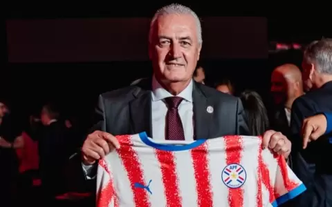 Gustavo Alfaro.