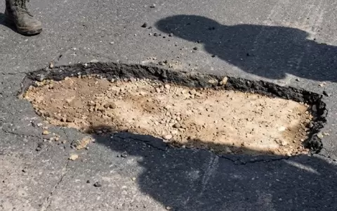 Bache en la pista del Aeropuerto Internacional Silvio Pettirossi oblig� a detener moment�neamente la salida del vuelo.