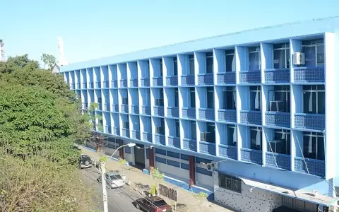 Padres denuncian presunto manejo irregular de fondos en colegio privado capitalino