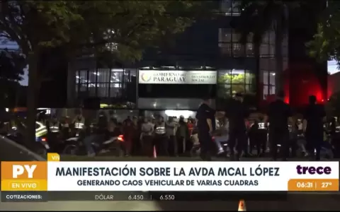 Adultos mayores protestaron.