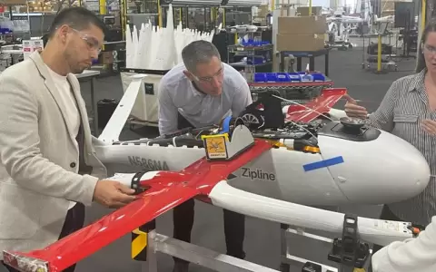 Marco Riquelme durante su recorrido por industrias en EE.UU.