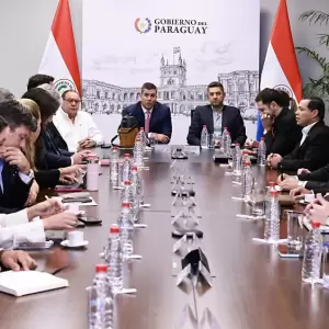 Bonificaciones: Ministros reciben instrucci�n de realizar ajustes