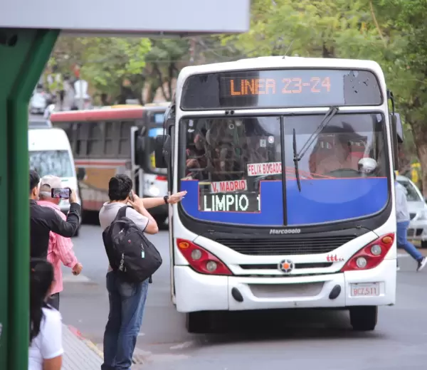 Transporte p�blico. Buses.