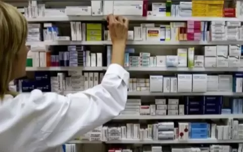 Farmac�uticas piden solicitan al MEF el cambio de reglamento del PGN donde se establece la cesi�n de deuda solamente para los medicamentos.