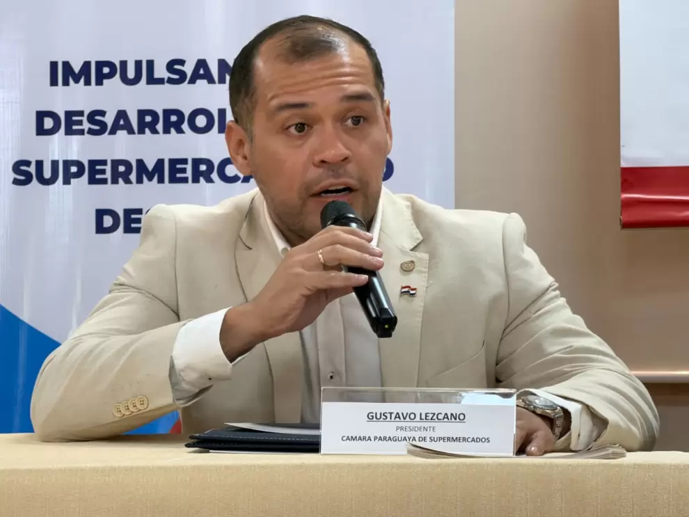 Gustavo Lezcano.