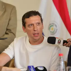 Hernán Rivas se comprometió a presentar a sus compañeros de facultad
