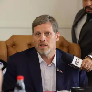 Cartismo blinda a Zacar�as y minimiza esc�ndalo de favores en Itaip�