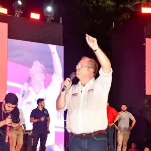 El precandidato oficialista Camilo P�rez promete: "Asunci�n ser� la ciudad m�s linda de Sudam�rica"