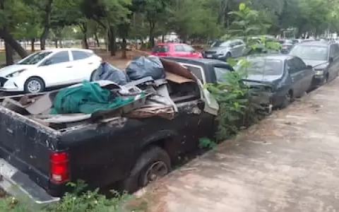 Avanzan con ley para retirar veh�culos abandonados y ordenar el uso del espacio p�blico