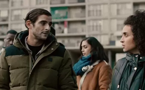 "Antes de que las llamas se apaguen" ("Avant que les flammes ne s'�teignent"), del director franc�s Mehdi Fikri.
