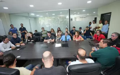 Paro se destraba, pero el transporte reci�n volver� a rodar desde la madrugada del lunes