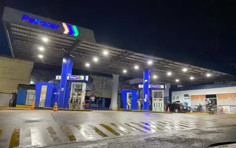 Estaci�n de servicios de Petropar.
