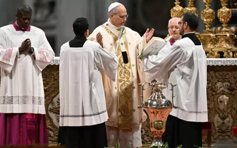 El Papa Le�n XIV preside la Misa Crismal del Jueves Santo en la bas�lica de San Pedro en el Vaticano.