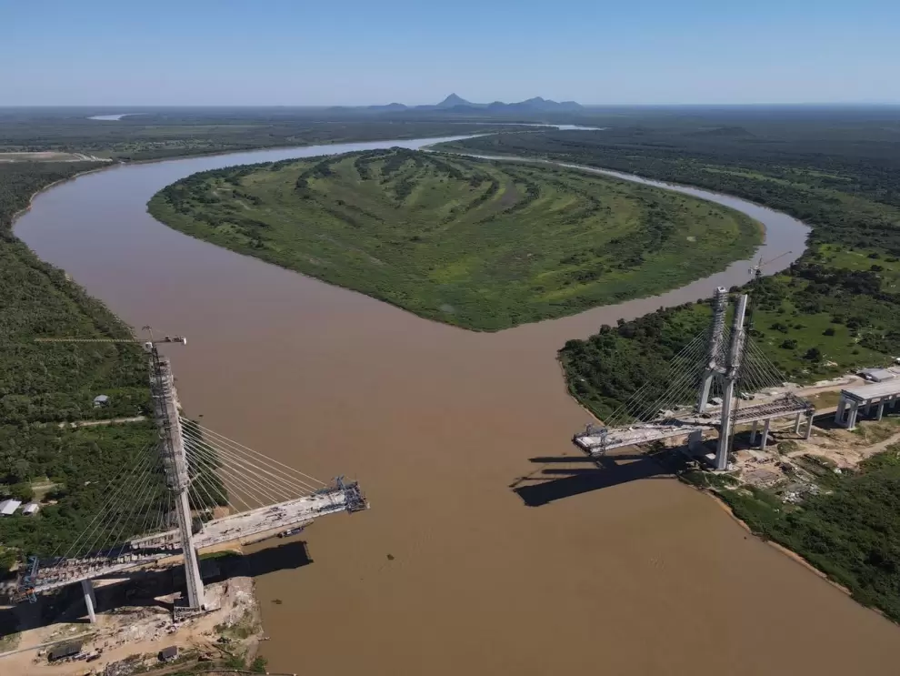 Puente de la Bioce�nica entre Paraguay y Brasil.
