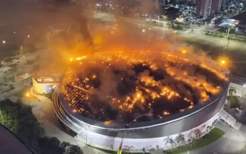 Incendio del vel�dromo de R�o, esta madrugada.