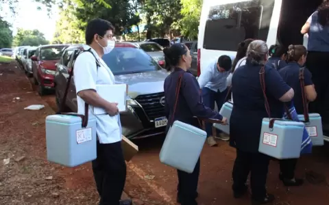Campa�a de vacunaci�n en Alto Paran�.