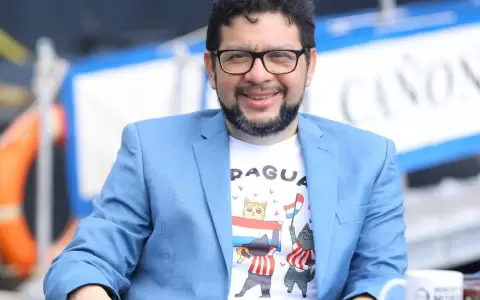 Fabian Chamorro, historiador.