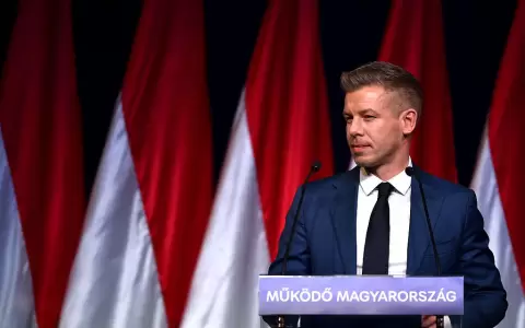 Peter Magyar pone fin a 16 a�os de gobierno de Orb�n.