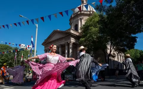 Feria Palmear.